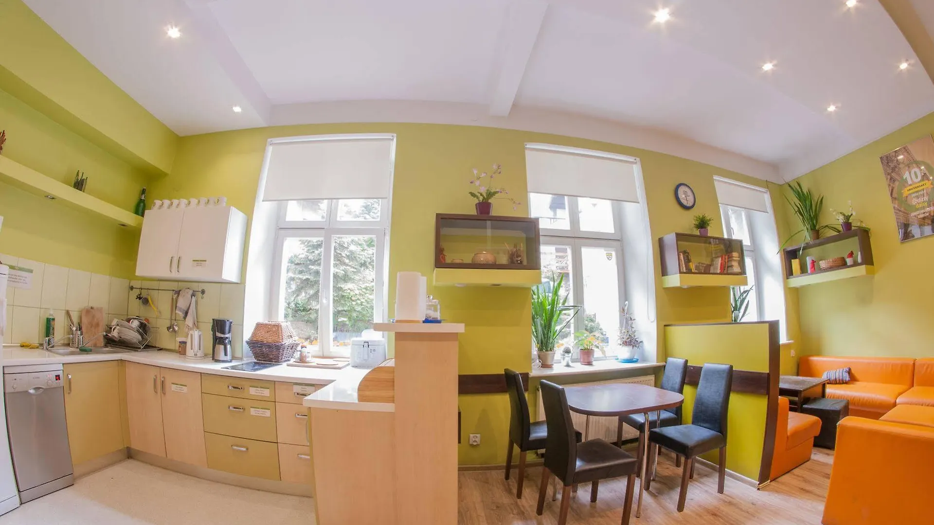 Dizzy Daisy Hostel Krakow 0*,  Poland