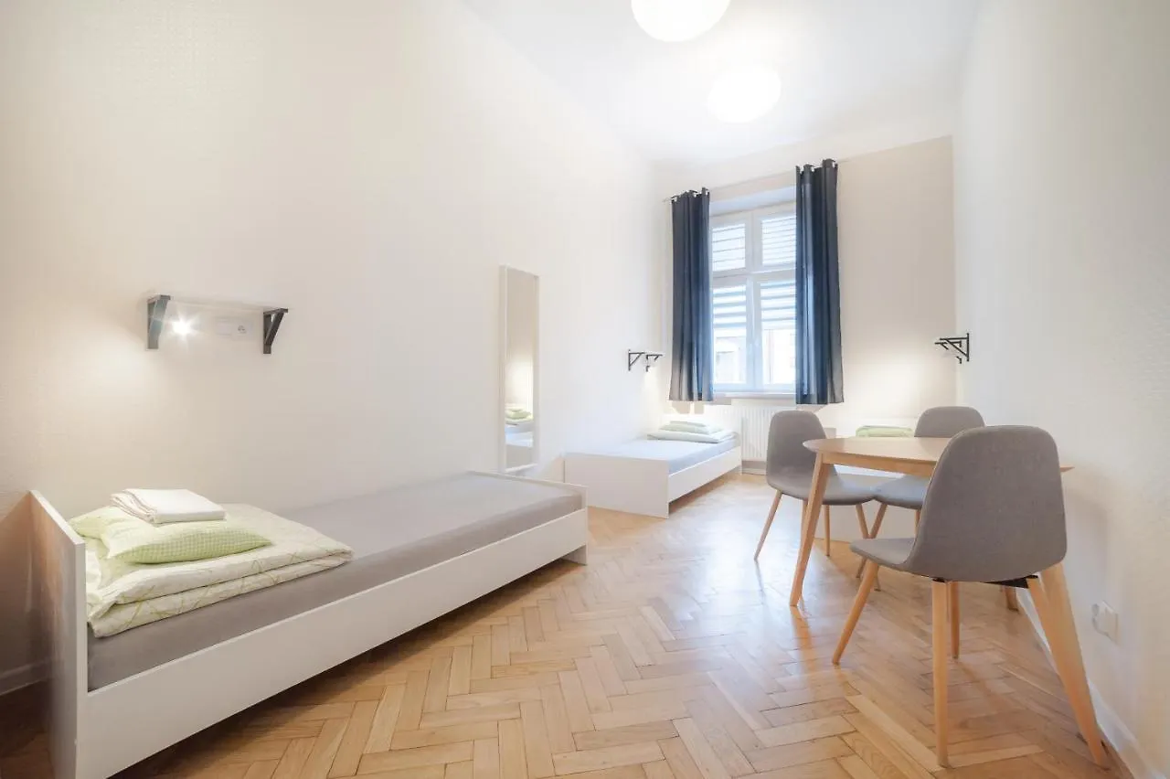Dizzy Daisy Hostel Krakow 0*,  Poland