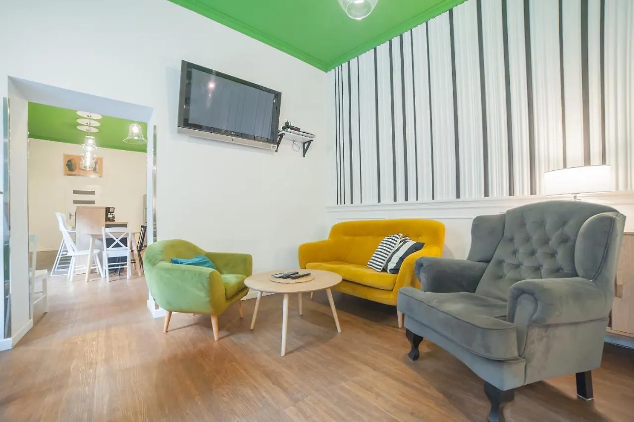 Dizzy Daisy Hostel Krakow Poland