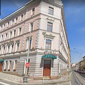 Carlton Otel Prag