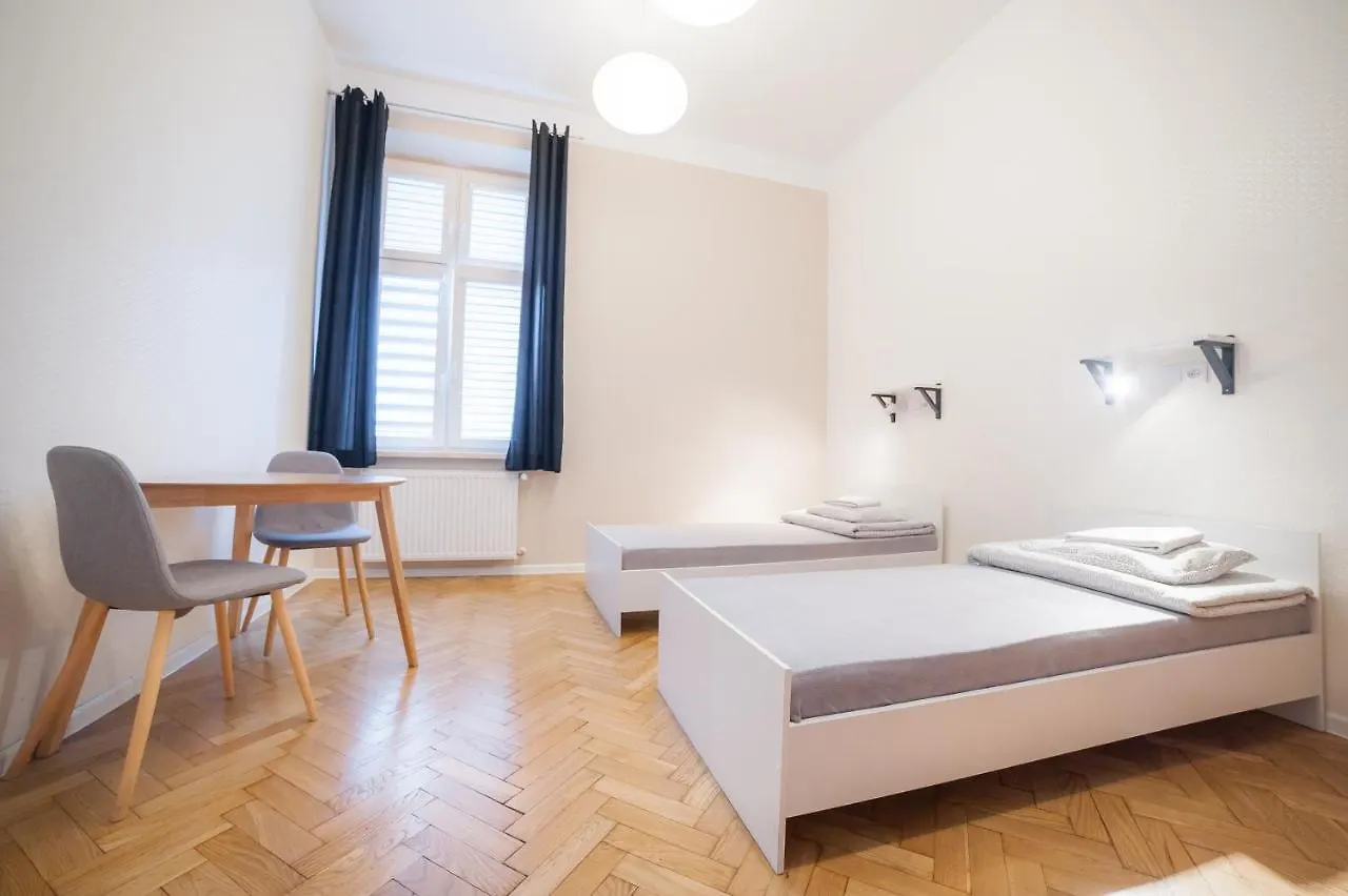 Dizzy Daisy Hostel Krakow 0*,